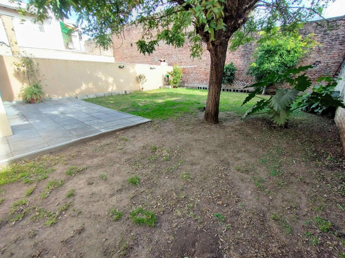 Casa 3 Ambientes Villa Luzuriaga Venta Mas Departa