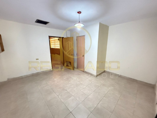 Cv-1565 Zona Norte Casa Comercial Avenida 12 Urbanización Canta Claro