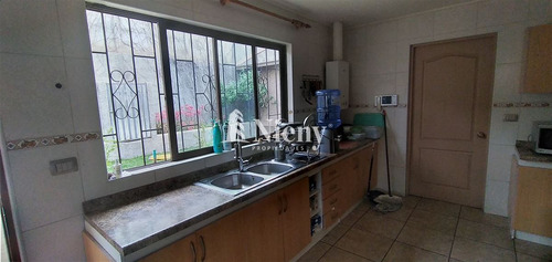 Casa En Venta De 5 Dorm. En Quilpué