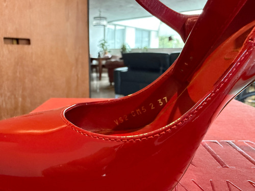 Valentino Garavani Tacones Mujer 37 Rockstud Rojo Charol (Usado)