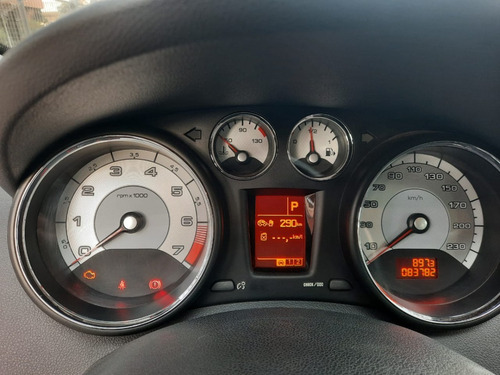 Imagen 2 de 7 de Peugeot 408 Thp