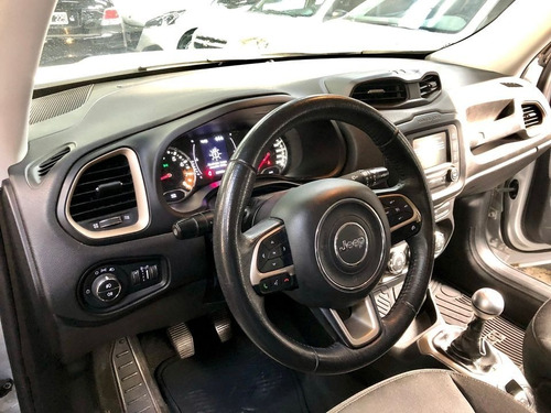 Imagen 9 de 14 de Jeep Renegade 1.8 Sport 2018