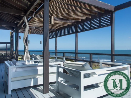 Imagem 10 de 30 de Maravilhosa Casa Com Vista Para A Praia Mansa. - Ca00395 - 70222101