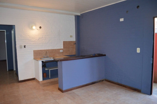 Imagen 7 de 12 de Bloque Comercial En Venta En Canning.