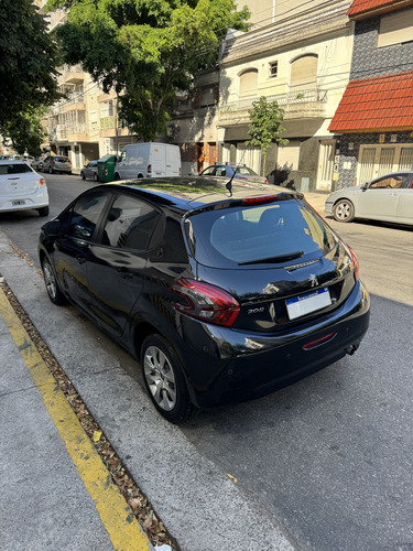 Peugeot 208 1.5 Active