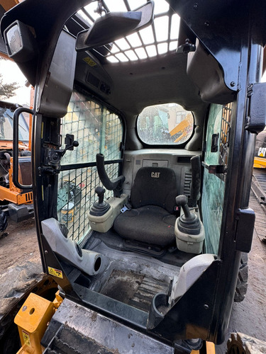 Minicargador Caterpillar 256c