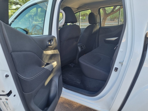 Imagen 10 de 13 de Nissan Frontier 2020 2.3 S Cd 4x2 Mt Nueva!! Permuto!!