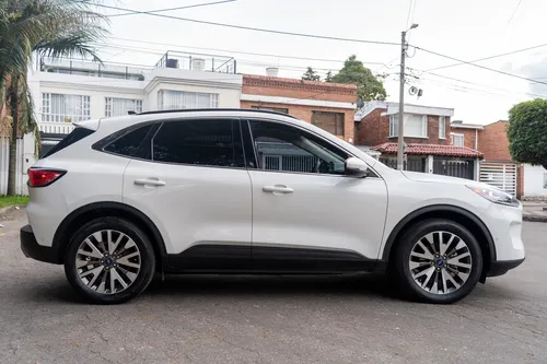 Ford Escape Titanium Hibrida