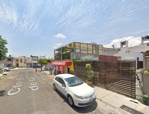 Casa En Remate Bancario Circuito Loma Real De Queretaro Clv1