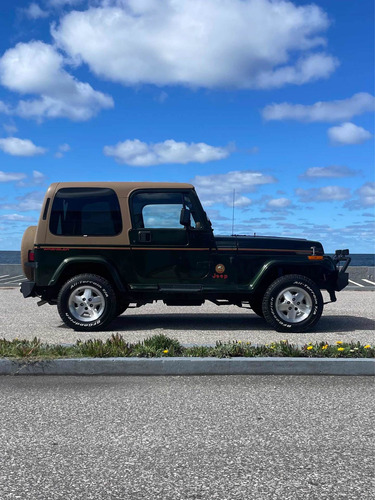 Imagen 5 de 25 de Jeep Wrangler Sahara