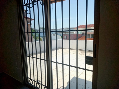 Casa En Venta Fracc. Montecarlo Col. Primero De Mayo Villahermosa