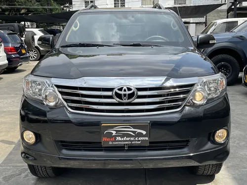 Toyota Fortuner 2.7L AT 2700CC 4X2