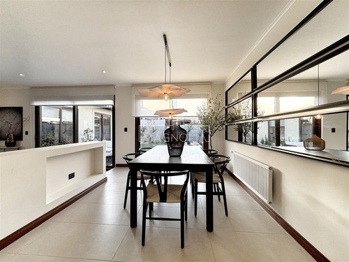Casa En Venta De 3 Dorm. En Colina