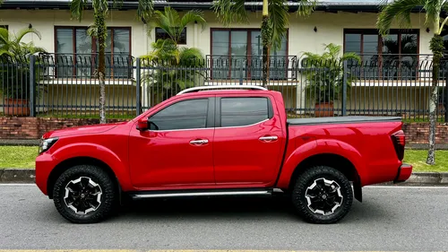 Nissan Frontier 2.5 LE DIESEL AUTOMÁTICA 4x4 FULL EQUIPO 2022