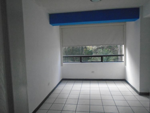 Imagen 2 de 8 de Rento Apartamento En Zona 16 La Montaña
