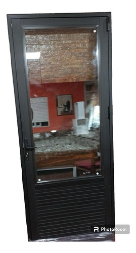 Puerta De Aluminio Con Doble Vidrio Negra 