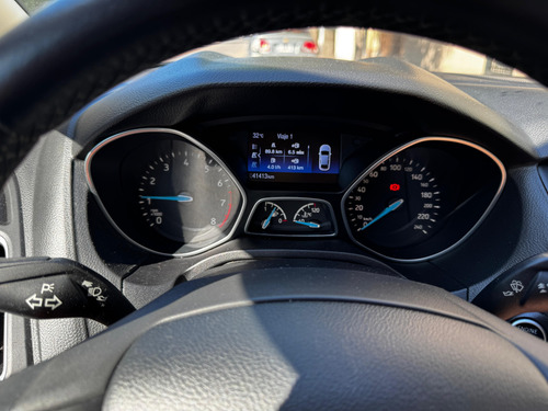 Ford Focus III 2.0 Sedan Titanium Mt