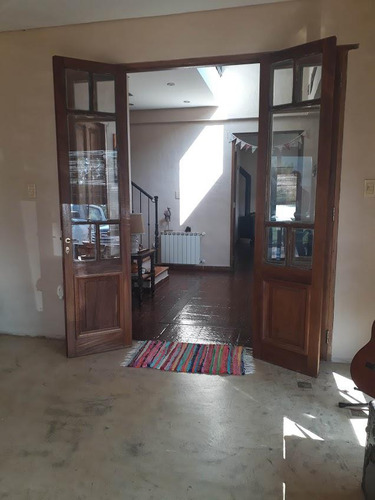 Hermosa Casa 5 Amb Con Piscina Sobre Lote De 980 M2 Barrio 2 Plantas Santa Rita