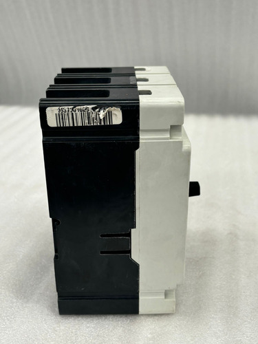 Interruptor Termomagnético Hmcp030h1c Cutler Hammer 3x30amp
