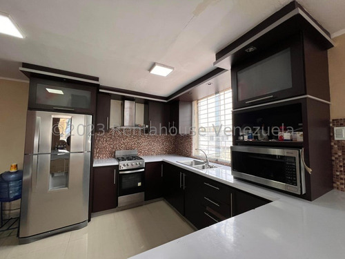 Casa En Venta, Urb. Bermudez, Maracay 24-28808 Wjo
