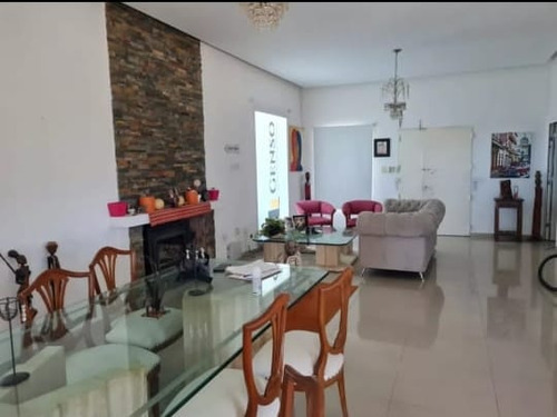 Venta Casa En Cannig Barrio Privado