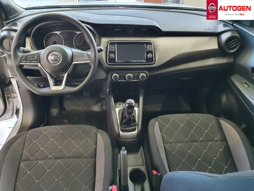 Nissan Kicks Sense Mt*