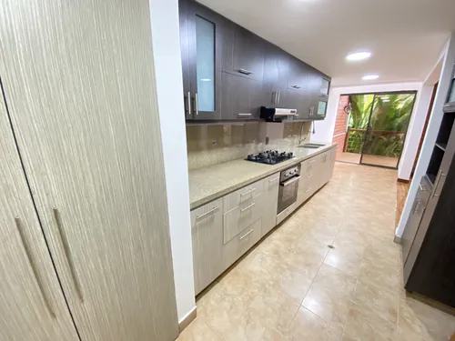 Casa En Arriendo Ubicada En El Poblado Sector Los Balsos (10672).