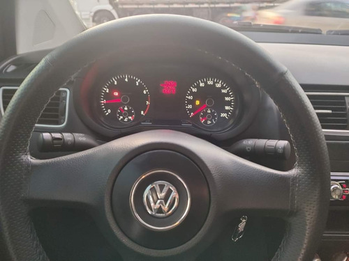 Imagem 7 de 15 de Volkswagen Fox 2013 1.0 Trend Tec Total Flex 5p