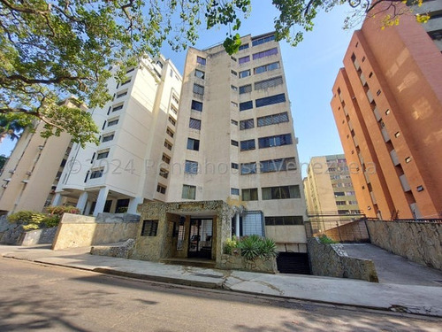 Ab  Vende Amplio Apartamento Necesita Ser Restaurado, Lo Que Hace Sea Una Oportunidad Para Que Usted Lo Pueda Remodelar A Su Gusto  Prebo Valencia