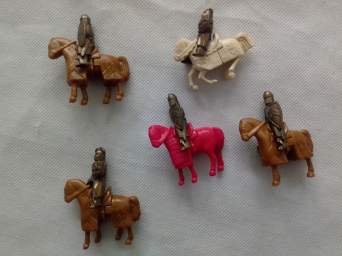 Lote De Figuras Kinder Caballero Y Su Caballo 