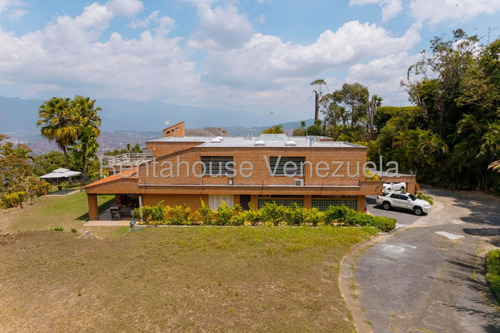 Casa En Venta En Alto Hatillo Caracas Jardin Vista Panoramica Angela Tochon