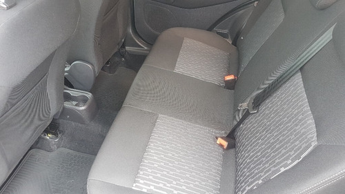 Imagem 13 de 15 de Ford Ka 2016/2017 4d70