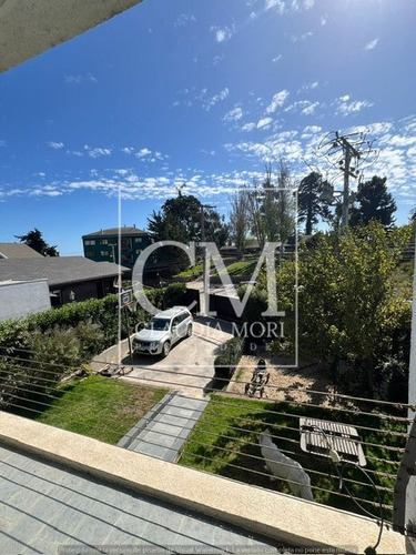 Moderna Casa, 3d+3b, 240m2, Los Romeros, Concon