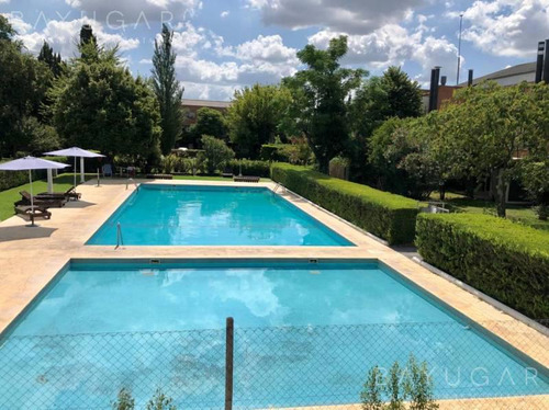 Venta - Departamento En Condominio Las Mercedes / Pilar