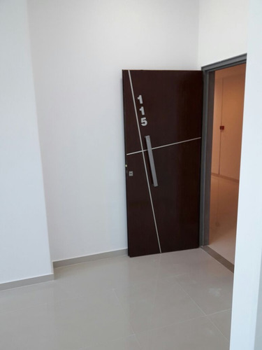 Vendo O Permuto Oficina 41mts2 - Km 32 Au Bsas-lp - Hudson