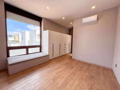 Casa En Venta En Misión San Jerónimo. 2