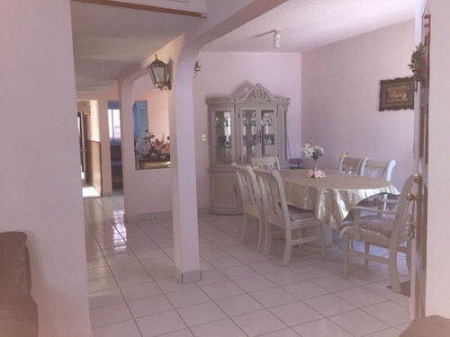 Imagen 4 de 10 de Casa En Excelente Ubicación A Excelente Precio!!