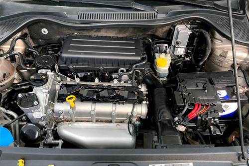 Imagen 10 de 15 de Volkswagen Vento Sedan 4 Pts Comforline, Td, Tm5, A/ac, Ve,