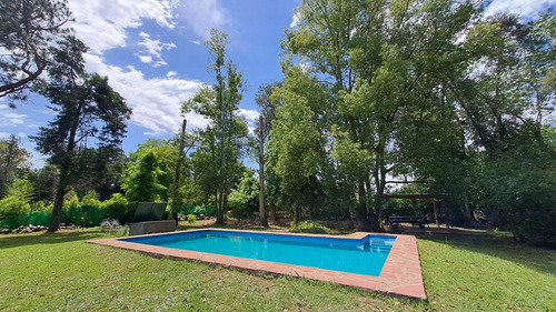 Casa En Venta - 2 Dormitorios 1 Baño - Cochera - 2470mts2 - Comarca Del Sol, Exaltación De La Cruz