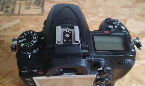 Body Nikon D7000 + Grip Impecable 31451 Disparos En Uso Negro (Usado)