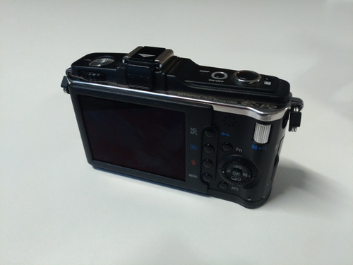 Camera Fotográfica Olympus Pen E-p2 Micro 4/3 Com Brindes!