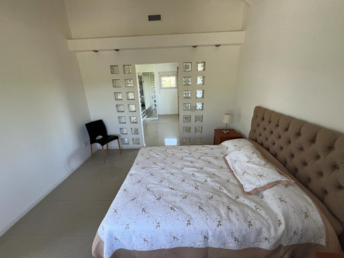 Casa Clasica Venta 3 Dormitorios En Glorietas