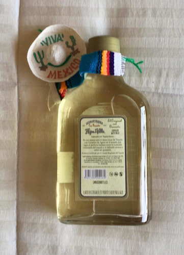 Licor De Tequila - Hijos De Villa / 250ml Petaca Con Gusano