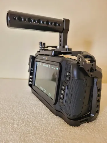 Blackmagic Design Pocket Cinema Camera Bmpcc 4k Mft *extras