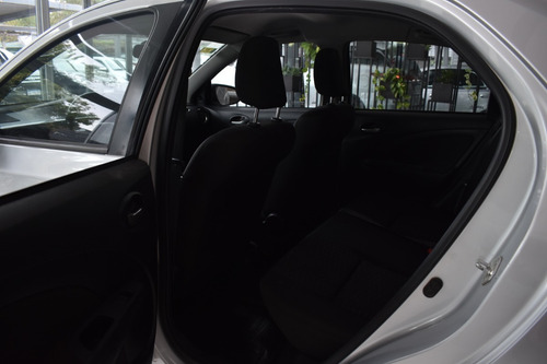 Toyota Etios Xls 4 Ptas Mt - Nafta - 2014