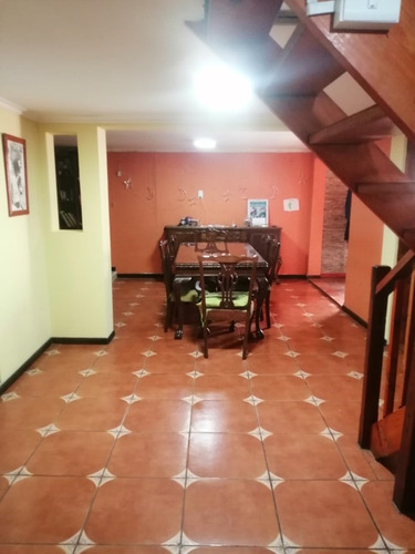 Vende Casa Con Local Comercial Cerro Navia