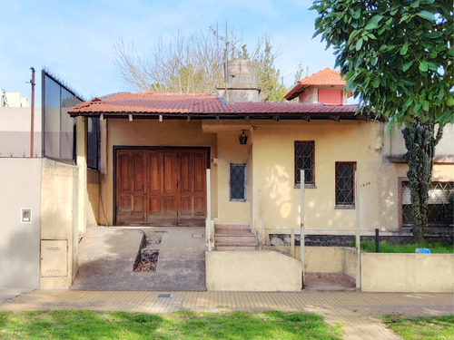 Casa En Venta Con Amplio Lote