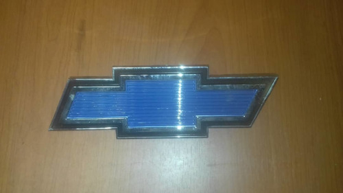 Emblema Chevrolet Azul Parrilla Chevy C-10 70-77