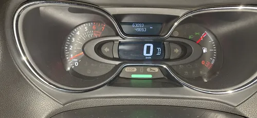Renault Captur 2.0 Intens Automática