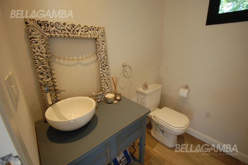Imagen 7 de 27 de Hermosa Casa En Barrio La Comarca